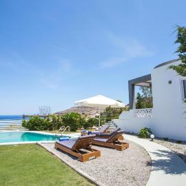 50 Shades of Blue, Hotel in vlicha