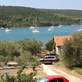 Apartman Kastelanic، فندق في Brbinj