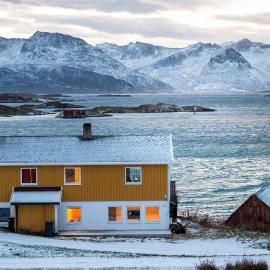 Sommarøya Beach Apartment, hotel in Tromsø