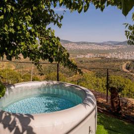 my holiday home، فندق في Eshẖar