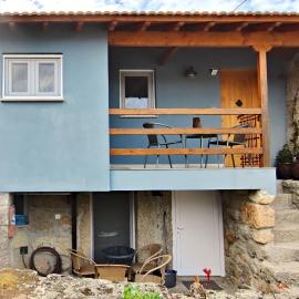 Casa Rural d 'Avó - sossego do campo - 5 adultos โรงแรมในAlhais