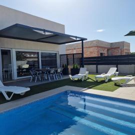 Riumar "Marc", 550m to beach, private pool, On-Site-Service, dog beach