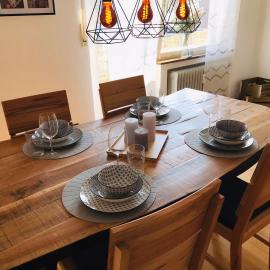 Schöne Ferienwohnung mit viel Platz und Parkplatz