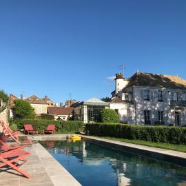 Clos Saint Nicolas โรงแรมในNeauphle-le-Château