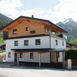 Johann Apartments
