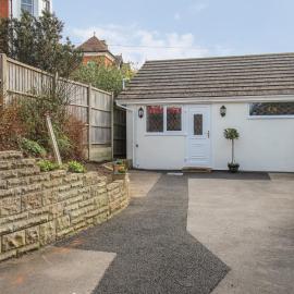 Roundham Cottage, hotel in West Bay