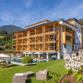 Natur Resort RISSBACHER、シュトゥンムのホテル