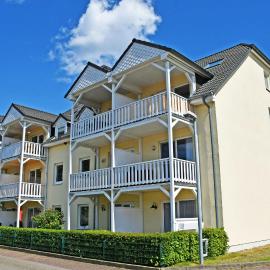 Ferienwohnung mit Balkon am Mönchgraben, hotel in Baabe