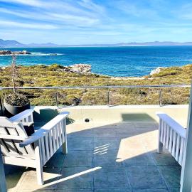 11 WESTCLIFF RENTALS, hotel v destinaci Hermanus