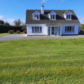 Limerick में, होटल 4 Bedroom, 15 min to Limerick city Quiet Retreat.
