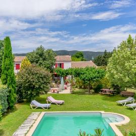 Clos des Hérissons - Chambres d'Hôte - Piscine & jardin, hotel em Lauris