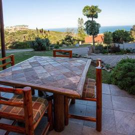 2 Bedroom Holiday Flat in Dana Bay, hotel in Mossel Bay