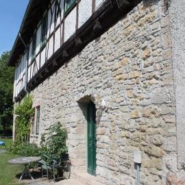 Ruhige Ferienwohnung im Gutshaus、Niederorschelのホテル