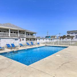 Atlantic Beach Studio w/ Community Pool!