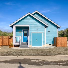 Coral Beach Cottage