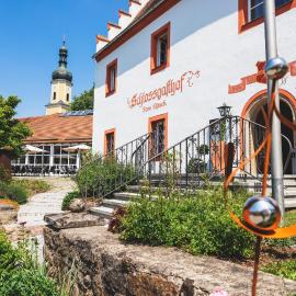 Schlossgasthof Rösch, hotel u gradu 'Blaibach'