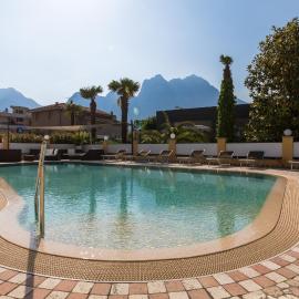New Garden, hotel in Nago-Torbole