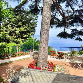 Residence Villa Giordano sea view Amalfi Coast, hotel in Vietri sul Mare