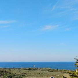 Charmant logement Guidel Plage, vue mer, piscine chauffée, avec une chambre