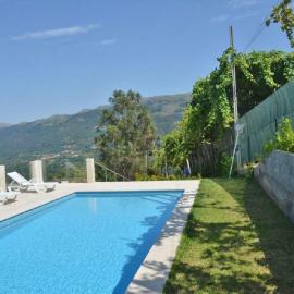 Casa Varanda do Gerês by Gerês Casas, hotel di Terras de Bouro