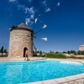 The Windmill Resort, hotel in Mitáta