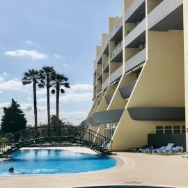 Condo do Mar Lovely first floor apartment with pool, ξενοδοχείο στο Λάγκος