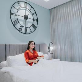 EMKA Lodge studio room the vertu apartemen ciputra world surabaya