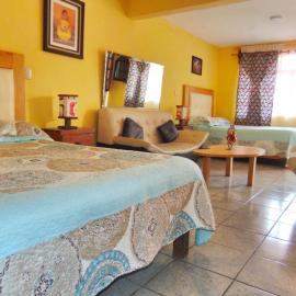 BONITO y AMPLIO DEPARTAMENTO con JARDÍN "EL PARAÍSO DE ZACATLÁN", Hotel in Zacatlán