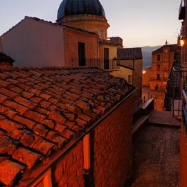 Il vicolo dei tetti, hotell i Gangi