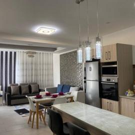 Stylish & Luxury 2-bed parkside apart with pool, hotel sa Phoenix