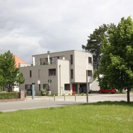 Appartements am Bauhaus, хотел в Десау