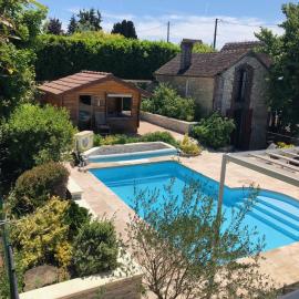 Le Rouge & Blanc, hotell i Mormont