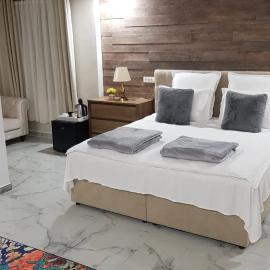 MINI POOL ROOMS - ULTRACENTRAL - piscina cu hidromasaj