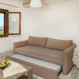 DANAI HOUSE 3, hotel in Nea Roda