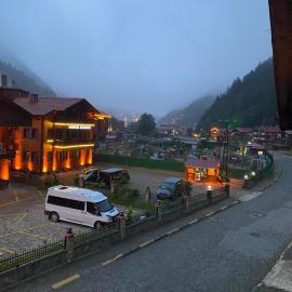 Sara home, hotel v destinaci Uzungöl