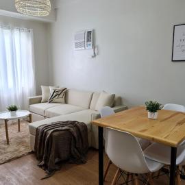 Lovely 2- BR Condo (Fully Air-conditioned w/ Wifi), hotel Cagayan de Oróban