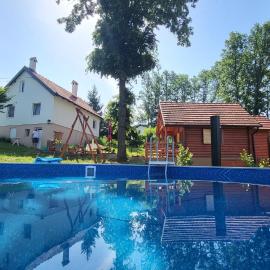 Baberius, hotel en Babe