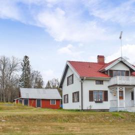 Nice Home In Åsenhöga With Wifi, hotel a Åsenhöga