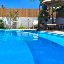 RODI BLUE apartments、アムーダラ・イラクリオンのホテル