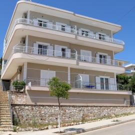 Isabela Apartments