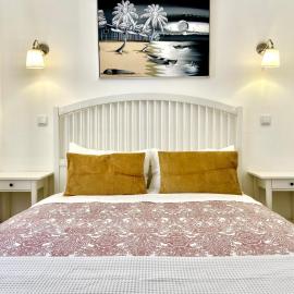 Pirata Milfontes Guest House, hotel in Vila Nova de Milfontes
