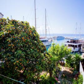 Mediterranean Garden Apartements, hotel in Krilo