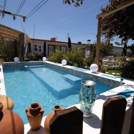 Beach House Babylon guest house with kitchenette and garden, Hotel in Torreira