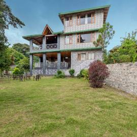 Vintage Retreat by VEO - Part of StayVista, hotel in Bhowāli