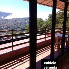 ASHBURN'S TRANSIENT BAGUIO- Dorm rooms 6th floor、バギオのホテル