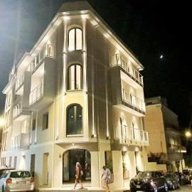 SOLMARIS TROPEA City Center - Rooms & Suites - Private Parking, hotel sa Tropea