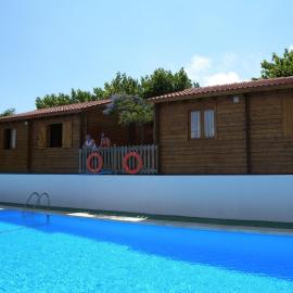 Bungalows Camping Ferrer, hotel in Peniscola
