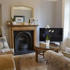 Stunning Period Townhouse with Garden, Walking Distance to Town, hotel en Dumfries