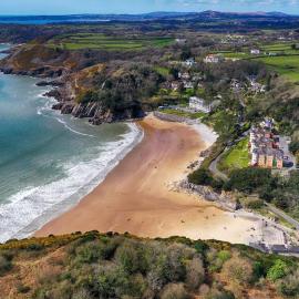 Caswell Beach Chalet 70 located in Gower Peninsula, hotel u gradu Svanzi