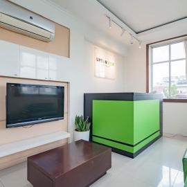 Urbanview Hotel Syariah Dapen Pontianak by RedDoorz، فندق في Siantan
